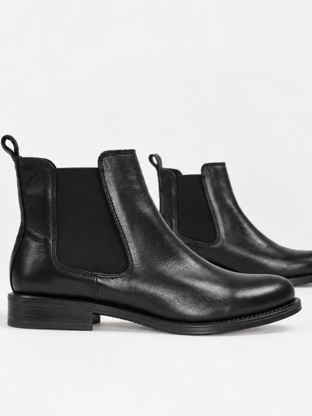 Floyd Clara Classic Leather Chelsea Boots